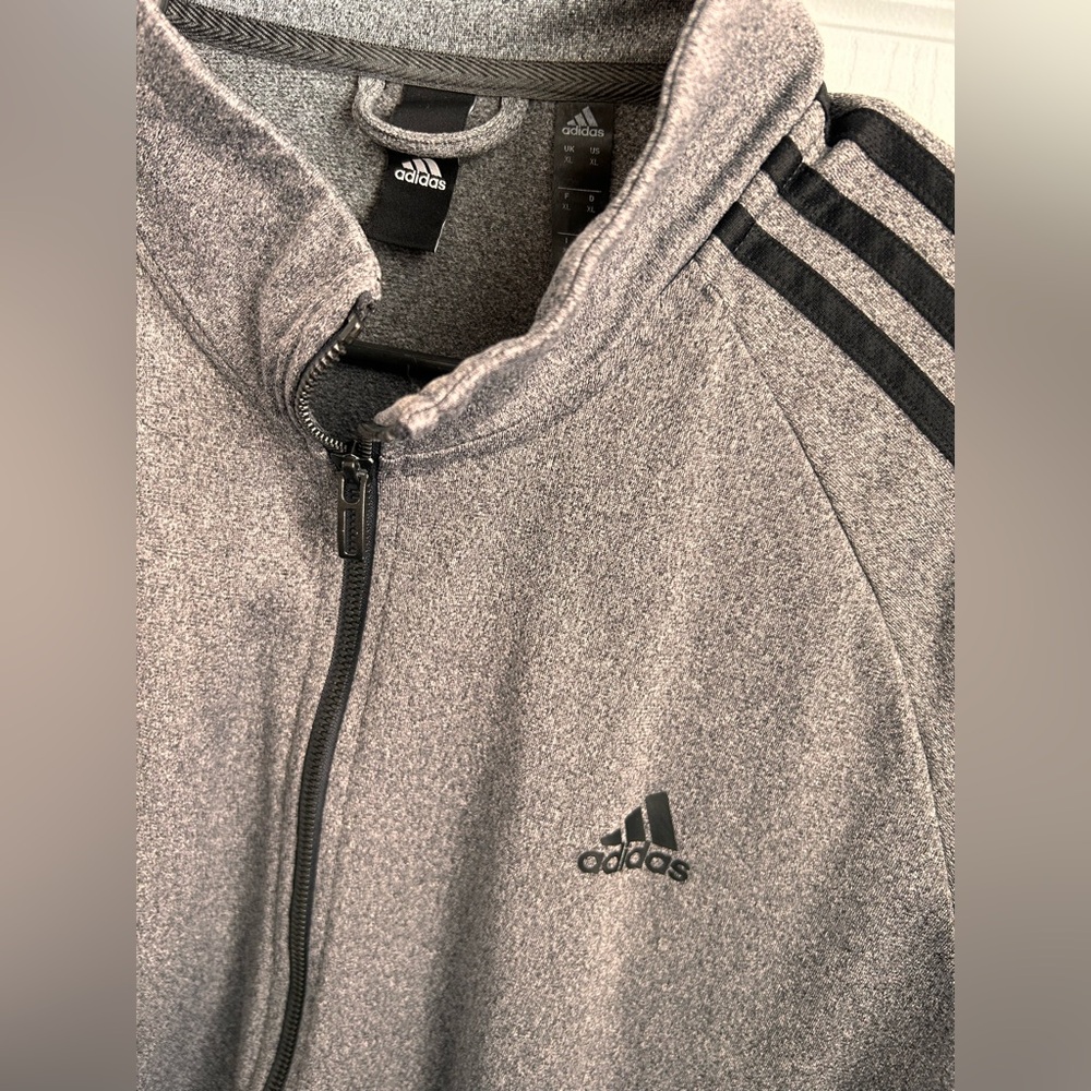 Adidas jacket - Picture 3 of 4